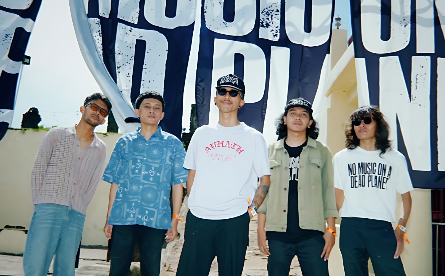 Musik dan Kepedulian Alam Jadi Satu Di Tangan The Melting Minds dalam MV "In A Land"